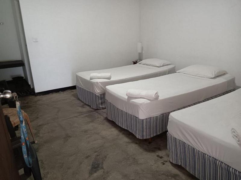 Aligama Cottage Talakolawela Ngoại thất bức ảnh